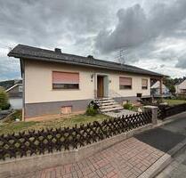 Einfamilienhaus freistehend - 330.000,00&nbsp;EUR Kaufpreis, ca.&nbsp; 136,00&nbsp;m&sup2; in Gückingen (PLZ: 65558)