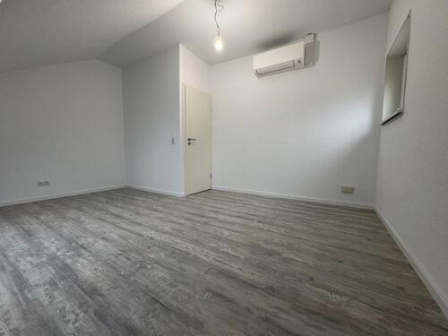 Foto - 4 Zimmer Dachgeschoßwohnung zur Miete in Gernsheim