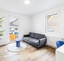 Erstbezug nach Sanierung - Voll möblierte 2-Zimmer-Wohnung mit Terrasse & Stellplatz - Nürnberg Erlenstegen