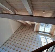 Schöne 2-Zimmer-DG-Wohnung mit Galerie in Lochhausen - München Aubing-Lochhausen-Langwied