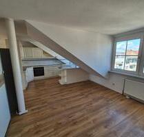 Moderne 90 m² Dachgeschosswohnung mit Keller in Offenbach - Offenbach am Main Hafen