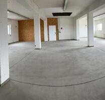 Lagerfläche Gewerbefläche ggf. Büroflächen, div. Größen 7m²-165m² - Straßenhaus