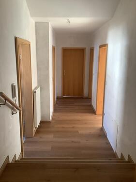 Foto - Frisch renovierte 3 ZKB Wohnung im Edertal mit Garage