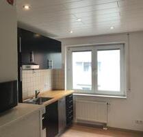 2-Zimmer Wohnung im 2. OG mit Balkon in Ludwigshafen-Mitte - Ludwigshafen am Rhein