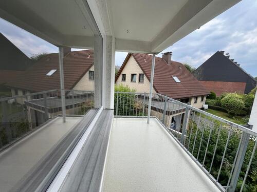 Foto - Helle 3 ZKB Balkon 72 qm in Schildesche Apfelstrasse kompl.renov.