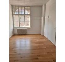 Praxis Büro Studio Tattoo Kosmetik zentral sonnig und hell - Obergünzburg