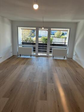 Foto - 3-Zimmer-Wohnung komplett renoviert – sofort bezugsfrei