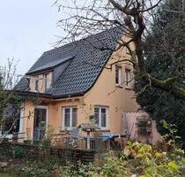 Ein stimmungsvolles Haus mit einem alten Garten - Timmendorfer Strand