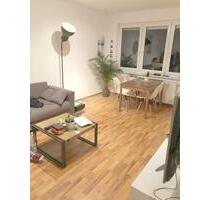 Sehr schöne, helle 2,5 Zi-Whg mit Einbauküche in Karlsruhe