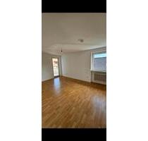 Großzügige 4-Zimmer-Wohnung Weisenheim am Berg