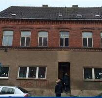 Mehrfamilienhaus mit großem Sanierungspotenzial in Burg