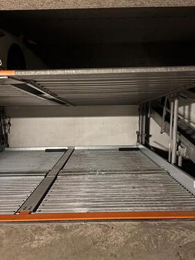 Foto - Tiefgarage-Stellplatz (Duplex) ab 01.09.2025