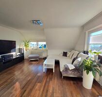 Helle 3–4 Zimmer Whg. mit Kamin,Südbalkon & Blick über Stuttgart