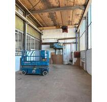 Halle mit Rampe - 950,00&nbsp;EUR Kaltmiete, ca.&nbsp; 3,00&nbsp;m&sup2; in Schwaikheim (PLZ: 71409)