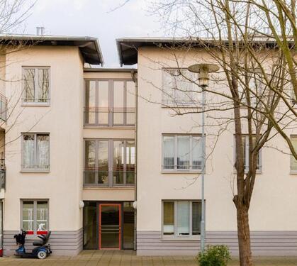 Foto - Nah am Flughafen ohne Fluglärm: 2-Zimmer-Wohnung in grüner Anlage