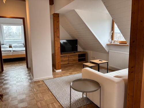 Foto - Möblierte 2- Zimmerwohnung im DG – 85540 Haar - 1Min zur S-Bahn