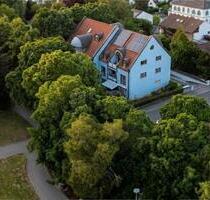 Familiendomizil in einzigartiger Parklage provisionsfrei - Nürnberg Erlenstegen