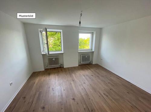 Foto - Schöne Aussicht und ruhige Lage in Pasing, 2-Zimmer-Wohnung