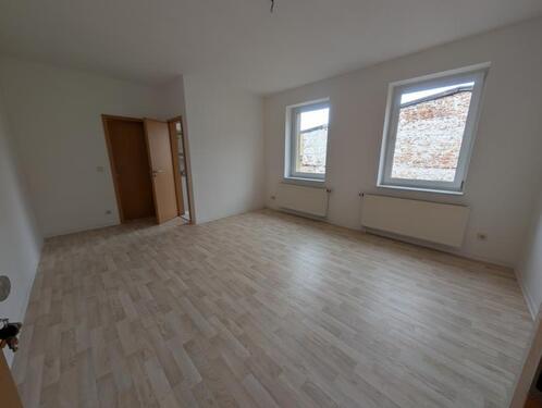 Foto - O325W6 Kleine 2-Raum-Wohnung mit Tageslichtbad