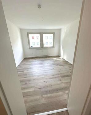 Foto - 2 Zimmer ab sofort frei in Tempelhof Jobcenter möglich