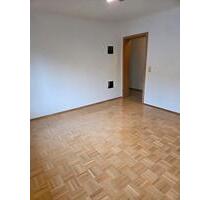 EG Wohnung mit Garten - 980,00&nbsp;EUR Kaltmiete, ca.&nbsp; 80,00&nbsp;m&sup2; in Rot am See (PLZ: 74585)