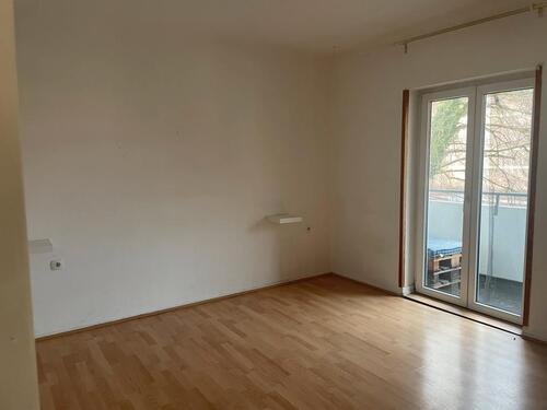 Foto - 3-Zimmer-Wohnung mit Balkon in der Neustadt – ab 01.04.2026
