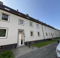 Tolle Dachgeschosswohnung mit chickem neuen Tageslichtbadezimmer - Wilhelmshaven Fedderwardergroden