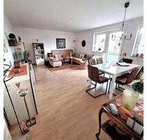 HELLE, GEPFLEGTE 3-Zimmer-Wohnung mit Balkon, in ruhiger Wohnlage, in Roth-Nord!