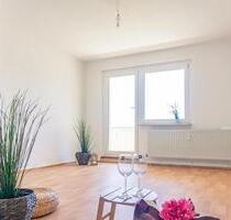 3-Raum-Wohnung mit Balkon nahe Eissportzentrum - Chemnitz Borna-Heinersdorf