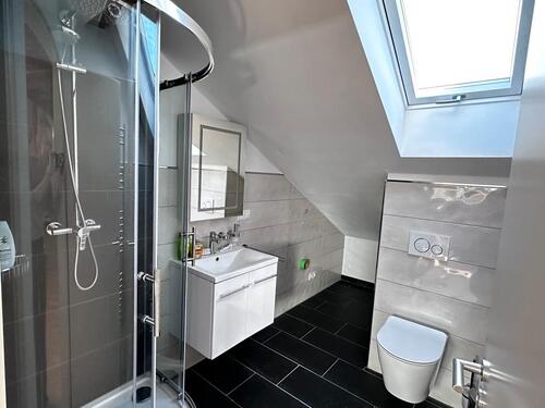 Foto - Lichtdurchflutete 2-Zimmer Dachgeschosswohnung mit Traumausblick