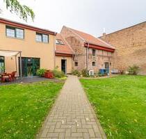 Provisionsfrei: Einfamilienhaus nebst Remise in Nuthetal