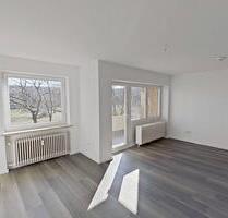 ++Sofort einziehen: Helle, renovierte 2-Zimmer-Wohnung mit Balkon++ - Burgdorf