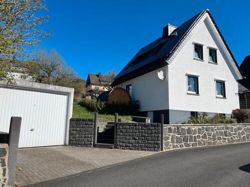 Foto - Kleines Einfamilienhaus - 305.000,00 EUR Kaufpreis,