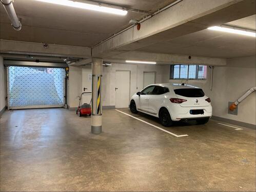 Foto - Tiefgaragenstellplatz zu vermieten