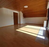 2 12 Zimmer DG Wohnung in Winnenden-Höfen