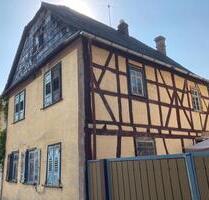 Sanierungsobjekt mit Potenzial – Historisches Wohnhaus für Vision - Hünfelden