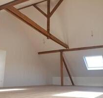 Helle DG Wohnung 2 12 Zimmer VK-Heidstock neu renoviert modern - Völklingen