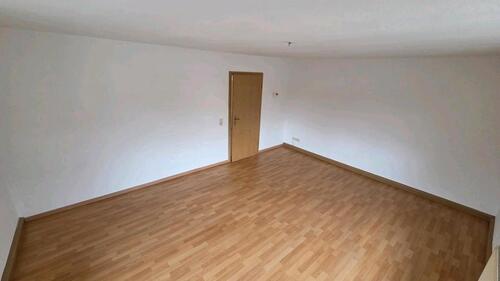 Foto - Vermietung einer Wohnung - 350,00&nbsp;EUR Kaltmiete, ca.&nbsp; 75,00&nbsp;m&sup2;