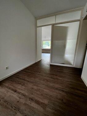Foto - Großzügige 4 Zimmer Wohnung in Geisweid zu vermieten