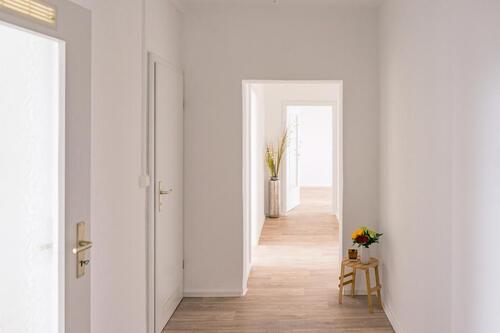 Foto - 3-Raum-Wohnung mit Balkon und den Spielplatz direkt vor der Haustür