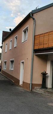 Foto - Zweifamilienhaus - 349.000,00&nbsp;EUR Kaufpreis, ca.&nbsp; 227,00&nbsp;m&sup2;