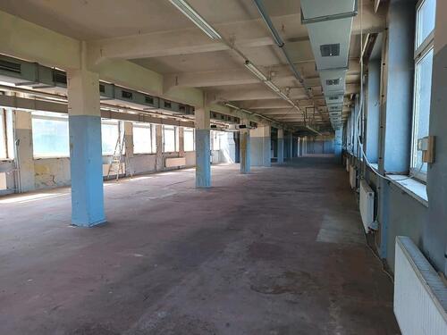 Foto - Gewerbefläche Lagerfläche - 1.292,00 EUR Kaltmiete, ca.  2,50 m²