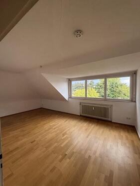 Foto - 3 Zimmer Dachgeschoßwohnung zur Miete in Stuttgart