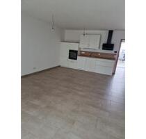 Zentrumsnahe Erdgeschosswohnung inkl. Küche ab sofort zu vermieten! - Deggendorf