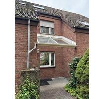 Familienfreundliches Reihenmittelhaus mit Garten und Garage - Neuss Reuschenberg