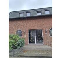 schöne Dachgeschosswohnung mit kleinem Balkon - Essen Stadtbezirk IV