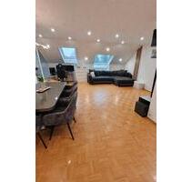 3-Zimmer Dachgeschosswohnung mit Klimaanlage Garten und Garage in - Tiefenbronn