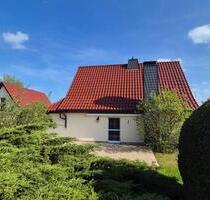 Gepflegtes Einfamilienhaus mit liebevoll angelegten Garten - Seegebiet Mansfelder Land