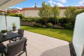 Foto - Moderne barrierefreie 2-Zimmer-Gartenwohnung mit großer Terrasse