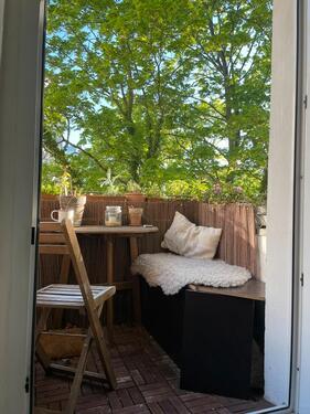 Foto - Zwischenmiete (28.04.–11.06.): 50qm, 2 Zimmer, Altbau mit Balkon.